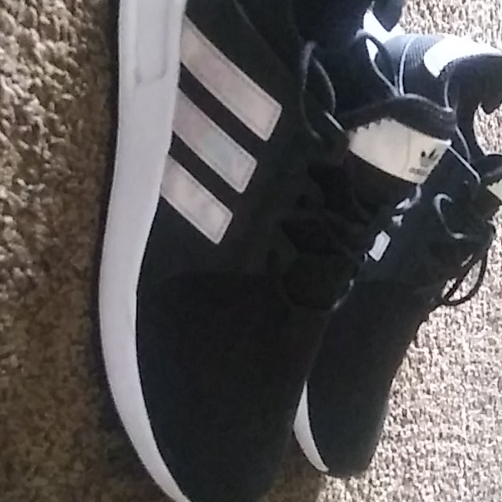 Adidas women's size 7y